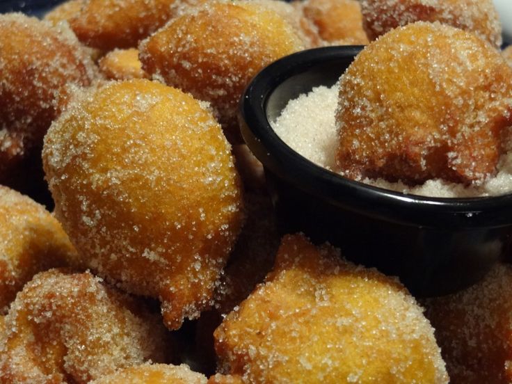 Filhoses de abóbora (Pumpkin Fritters)